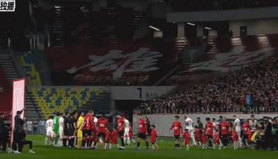 半场：成都0-0海牛，罗慕洛、韦世豪射门中框